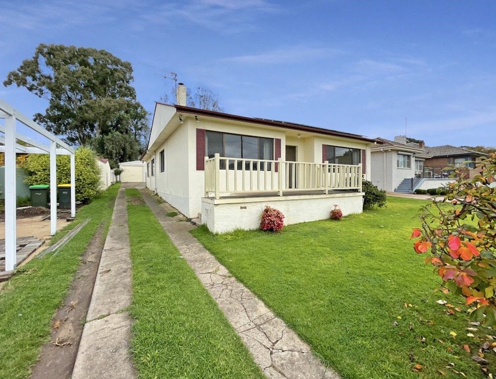 3 bedrooms House in 18 Garfield Avenue GOULBURN NSW, 2580