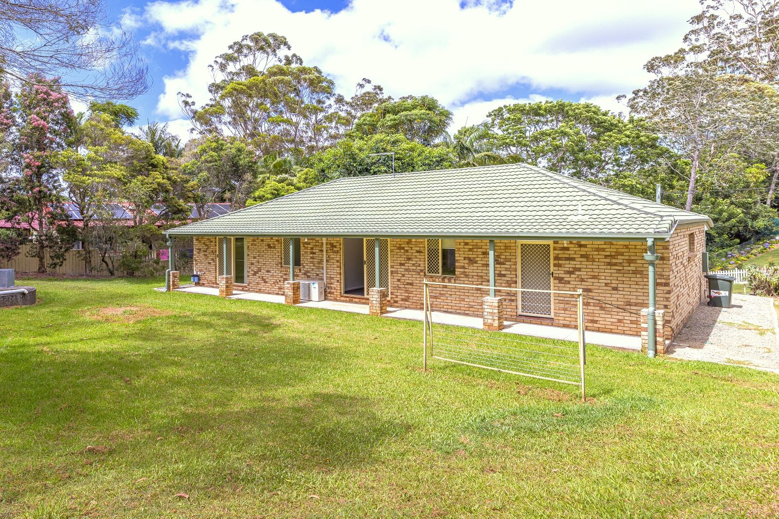 3 bedrooms House in 7 Cayambe Ct TAMBORINE MOUNTAIN QLD, 4272