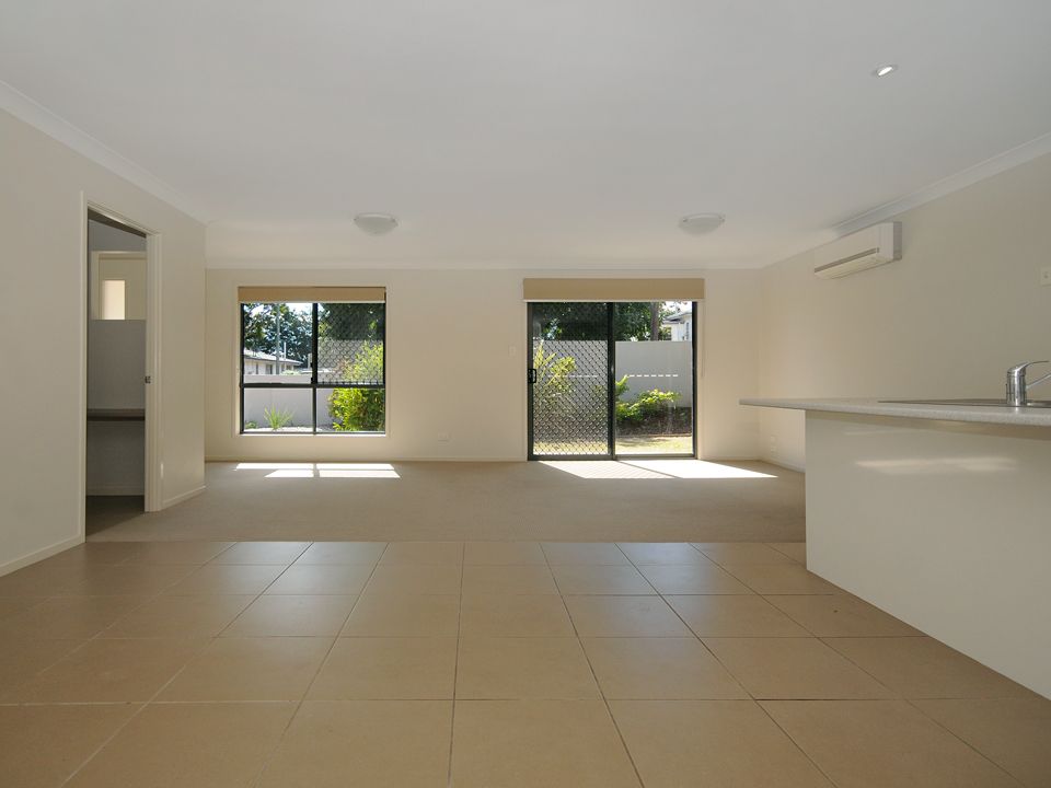 1/80 Long Street, RANGEVILLE QLD 4350, Image 2