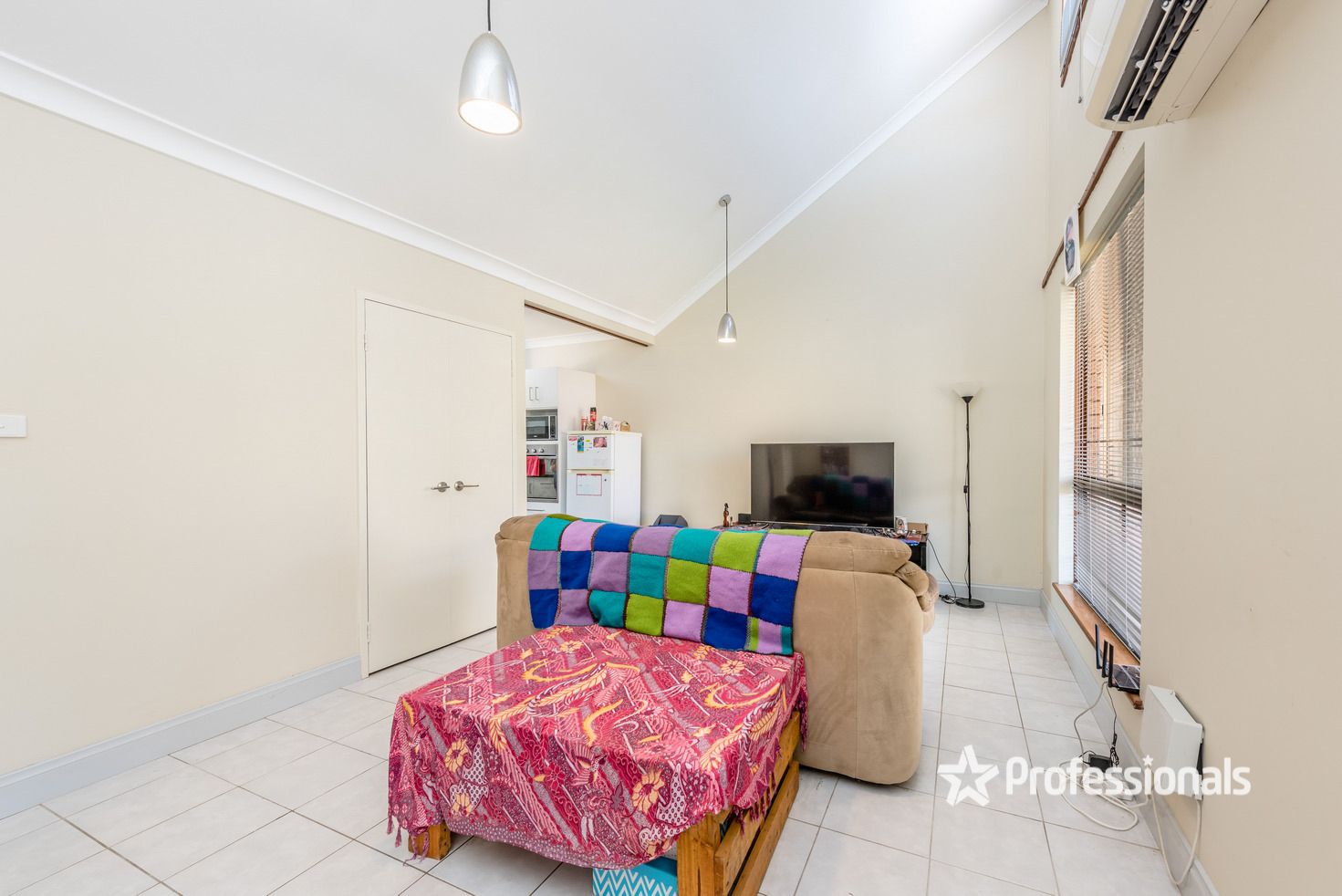 4/3 Sardam Place, Mahomets Flats WA 6530, Image 2