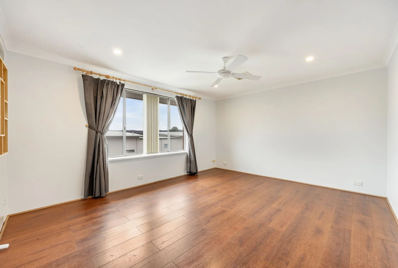 Additional image 3 of 15/15 Crest Road, Crestwood NSW 2620