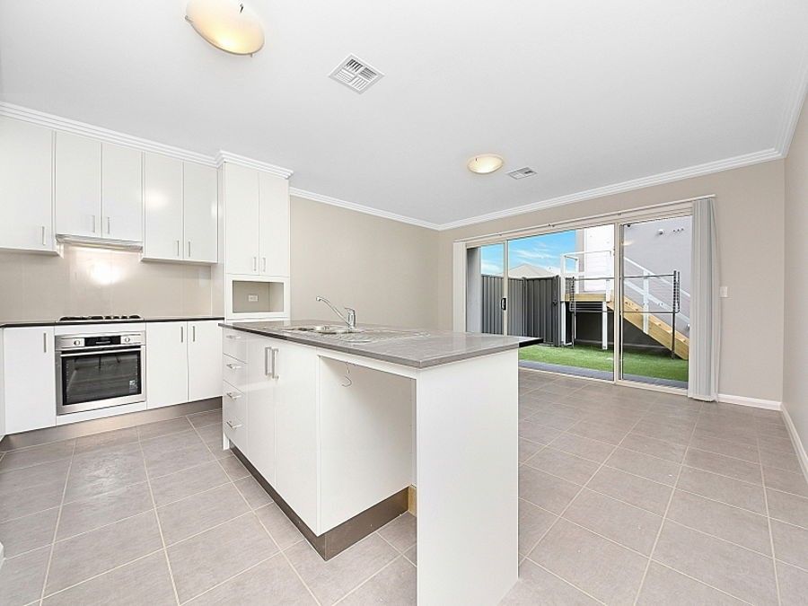 39 Purvis Avenue, Potts Hill NSW 2143 House For Rent Domain