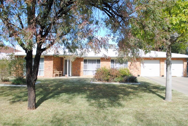 25 Maple Avenue, Moree NSW 2400, Image 0