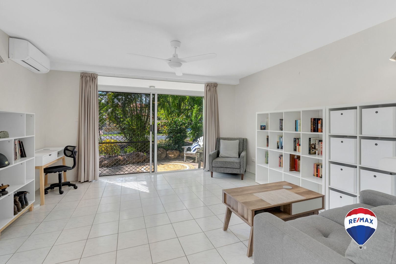 28/1-19 Poinciana Street, Holloways Beach QLD 4878, Image 1