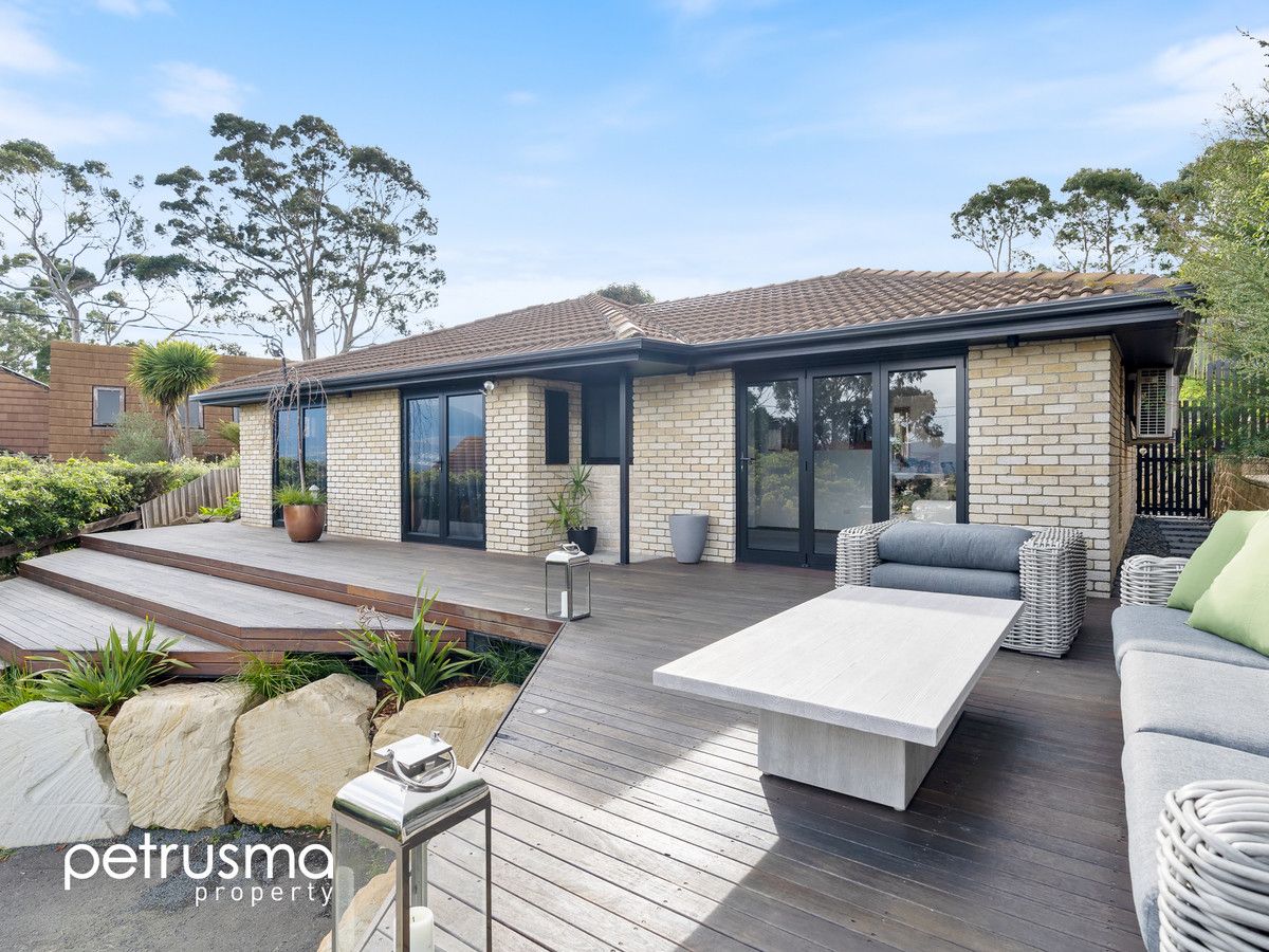 4 bedrooms House in 45 Robin Court LINDISFARNE TAS, 7015