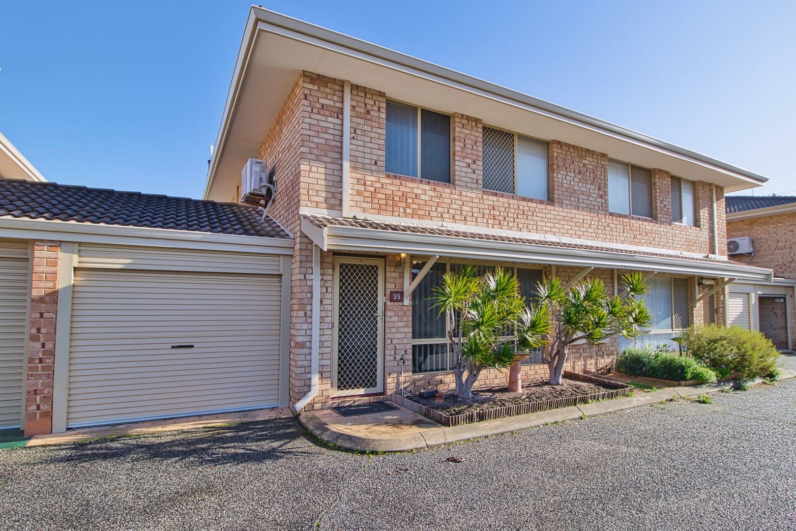 3 bedrooms Townhouse in 35/15-17 Ashford Avenue ROCKINGHAM WA, 6168