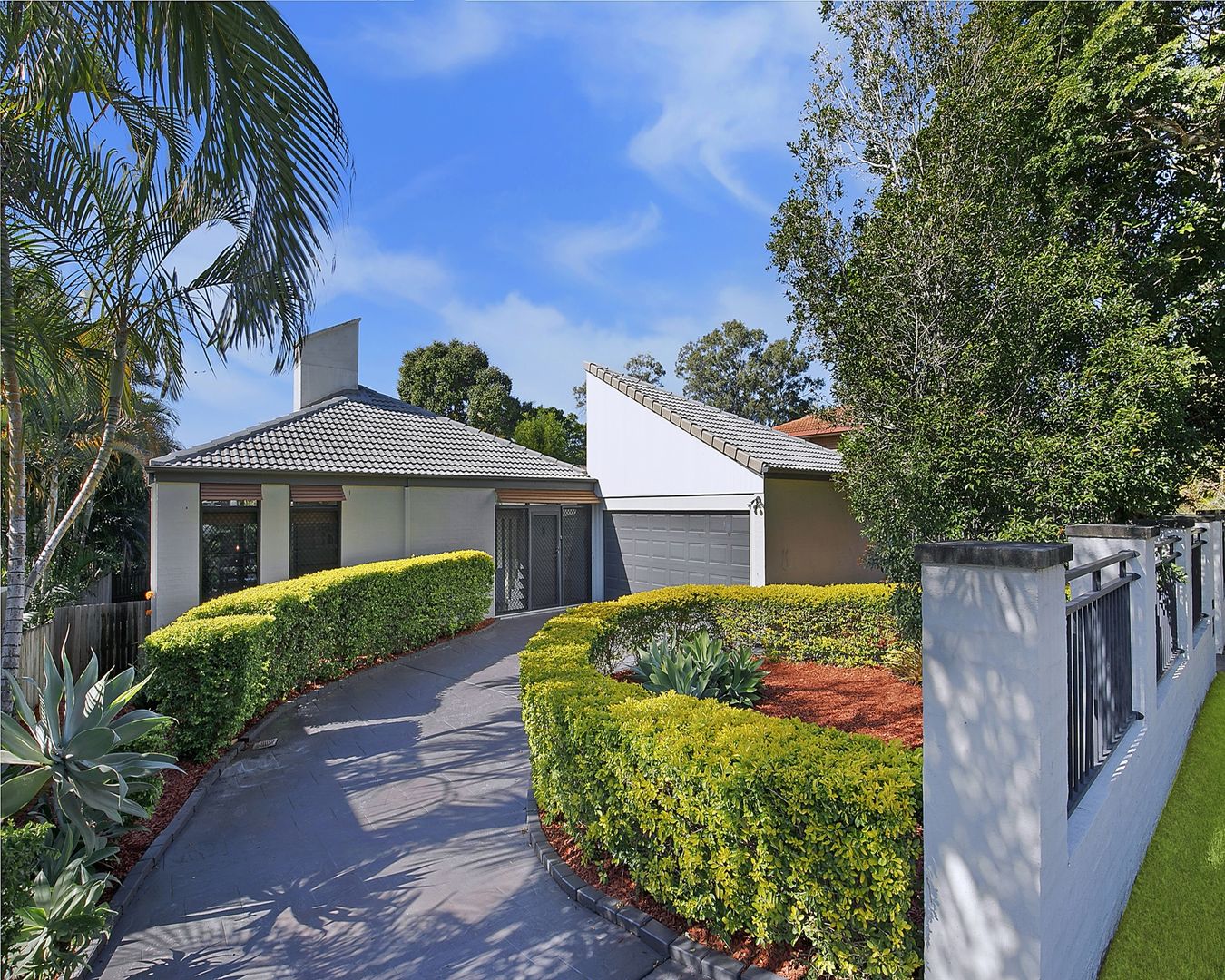 3 bedrooms House in  CARINA HEIGHTS QLD, 4152