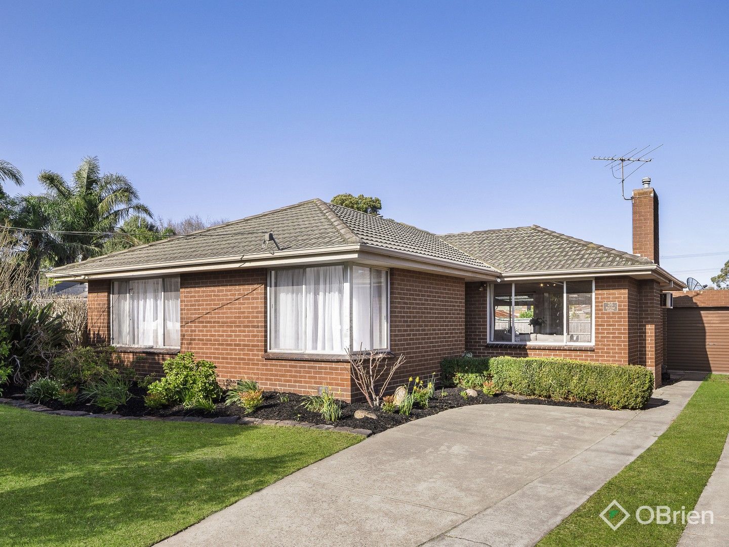 3 bedrooms House in 26 Barclay Drive CHELTENHAM VIC, 3192