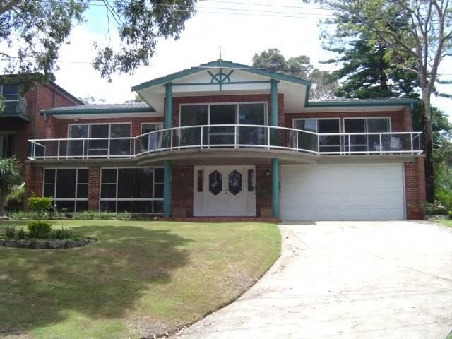 18 Birubi Close, Eleebana NSW 2282