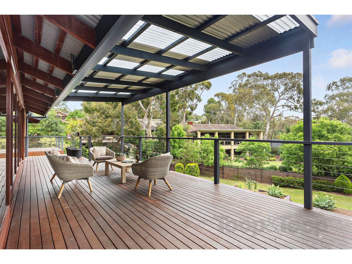 17 Grevillea Crescent, Stonyfell SA 5066, Image 2