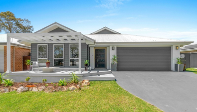 Picture of 6 Bayswood Avenue, VINCENTIA NSW 2540