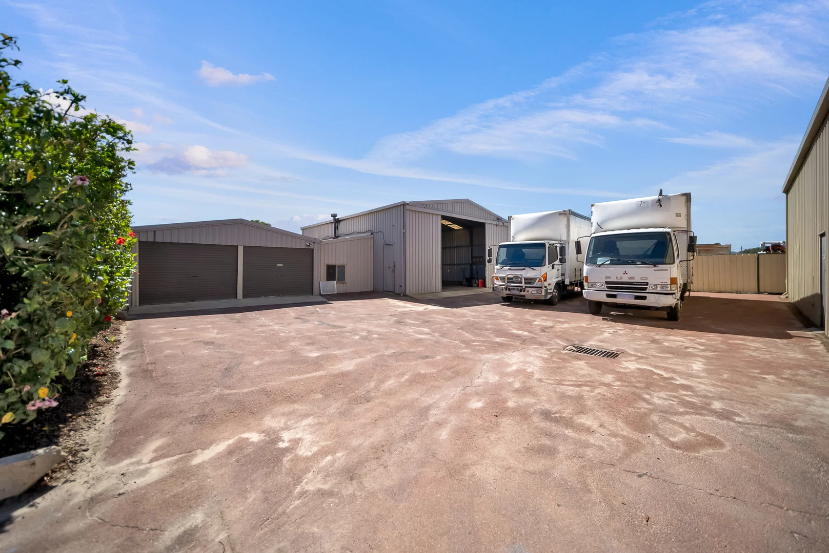 Additional image 24 of 8 Carpenteria Crescent, Kenwick WA 6107