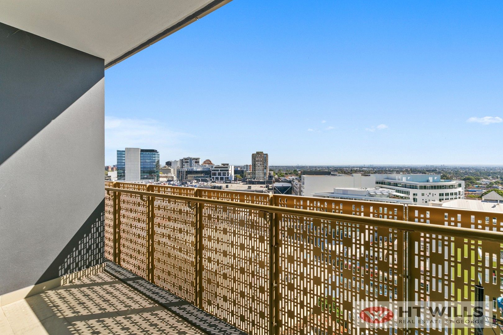 2 bedrooms Apartment / Unit / Flat in 1105/23-31 Treacy Street HURSTVILLE NSW, 2220