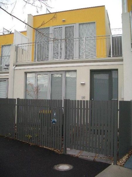 2 bedrooms Townhouse in 68 Lyons Street PORT MELBOURNE VIC, 3207