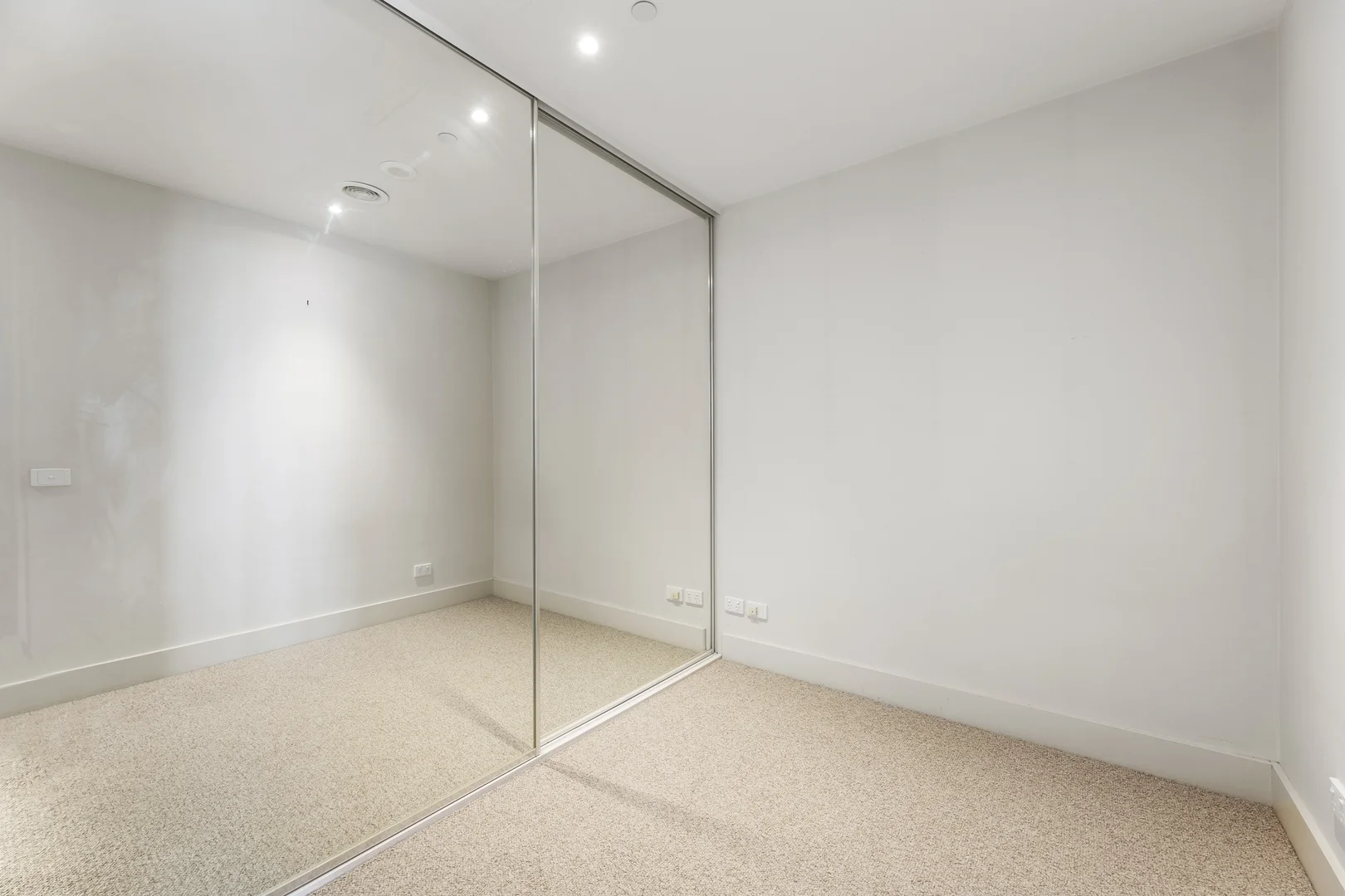 Additional image 8 of 701/1 Powlett Street, East Melbourne VIC 3002