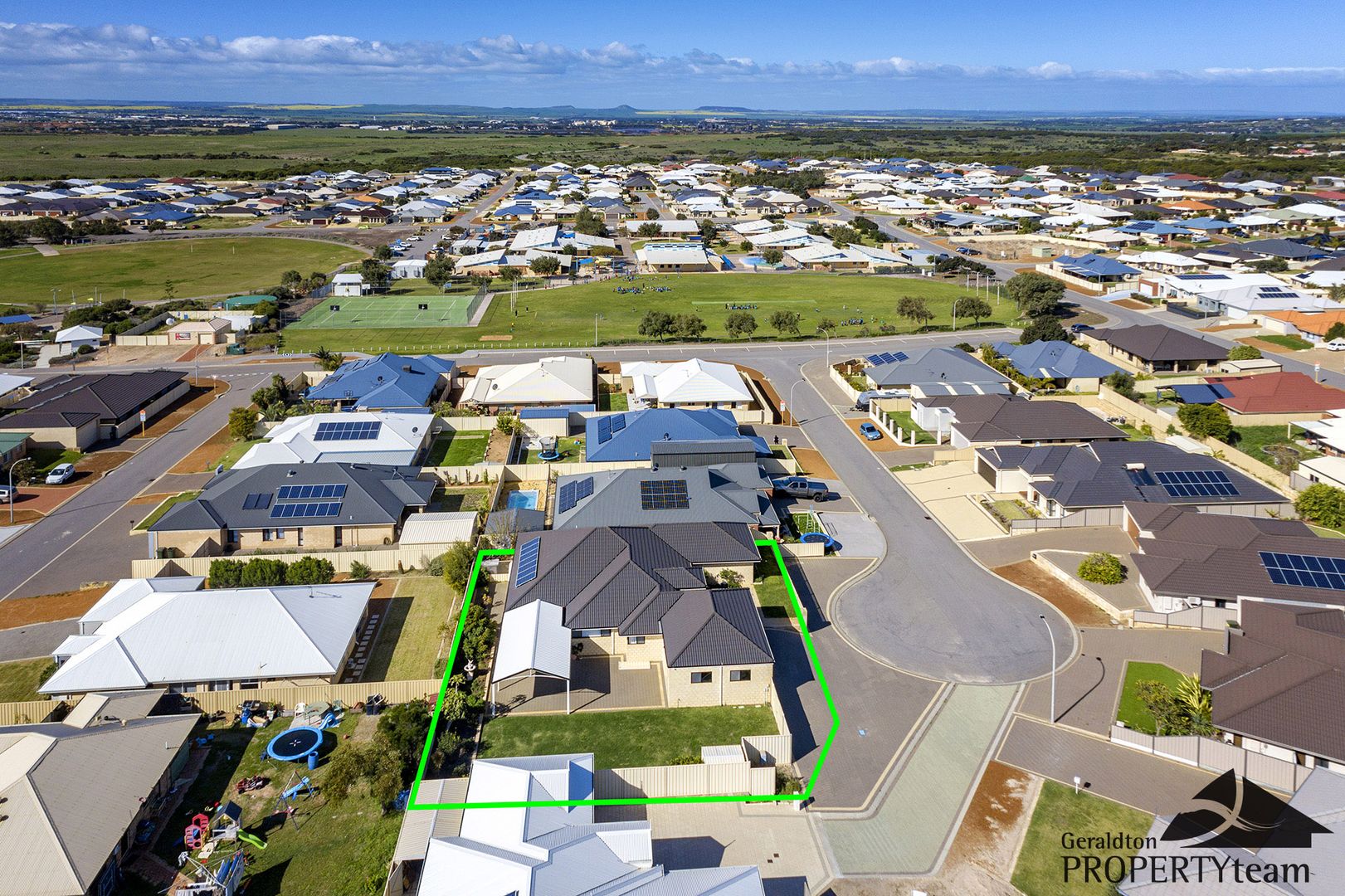 8 Tartan Place, Wandina WA 6530, Image 1