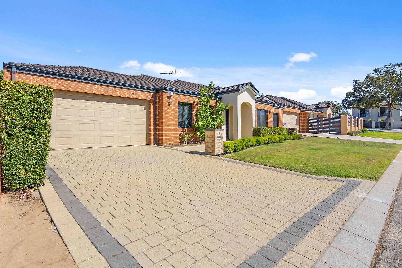 4 Lockeport Approach, Madeley WA 6065, Image 1