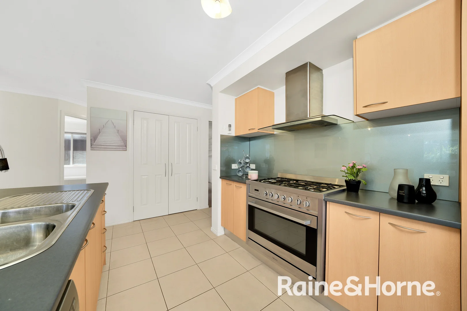 Additional image 5 of 19 Weavers Street, Manor Lakes VIC 3024