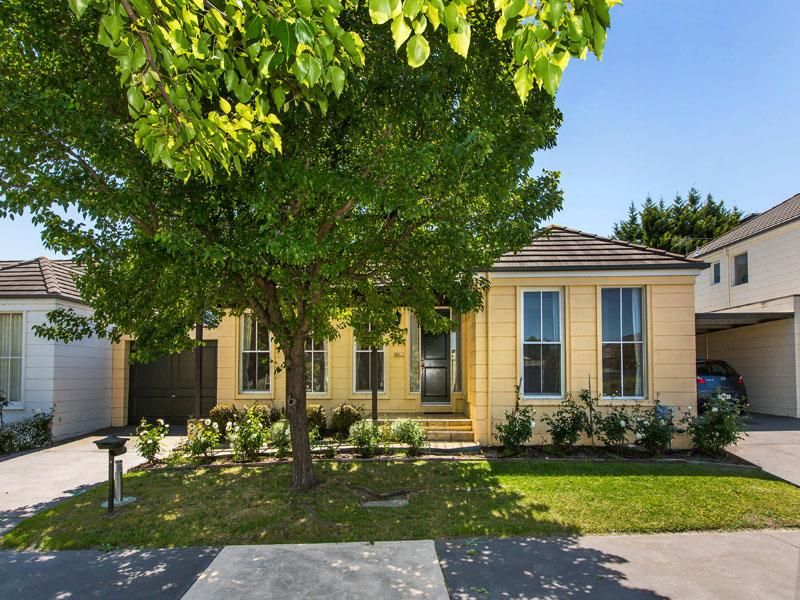 13 Martens Place, DINGLEY VILLAGE VIC 3172, Image 0