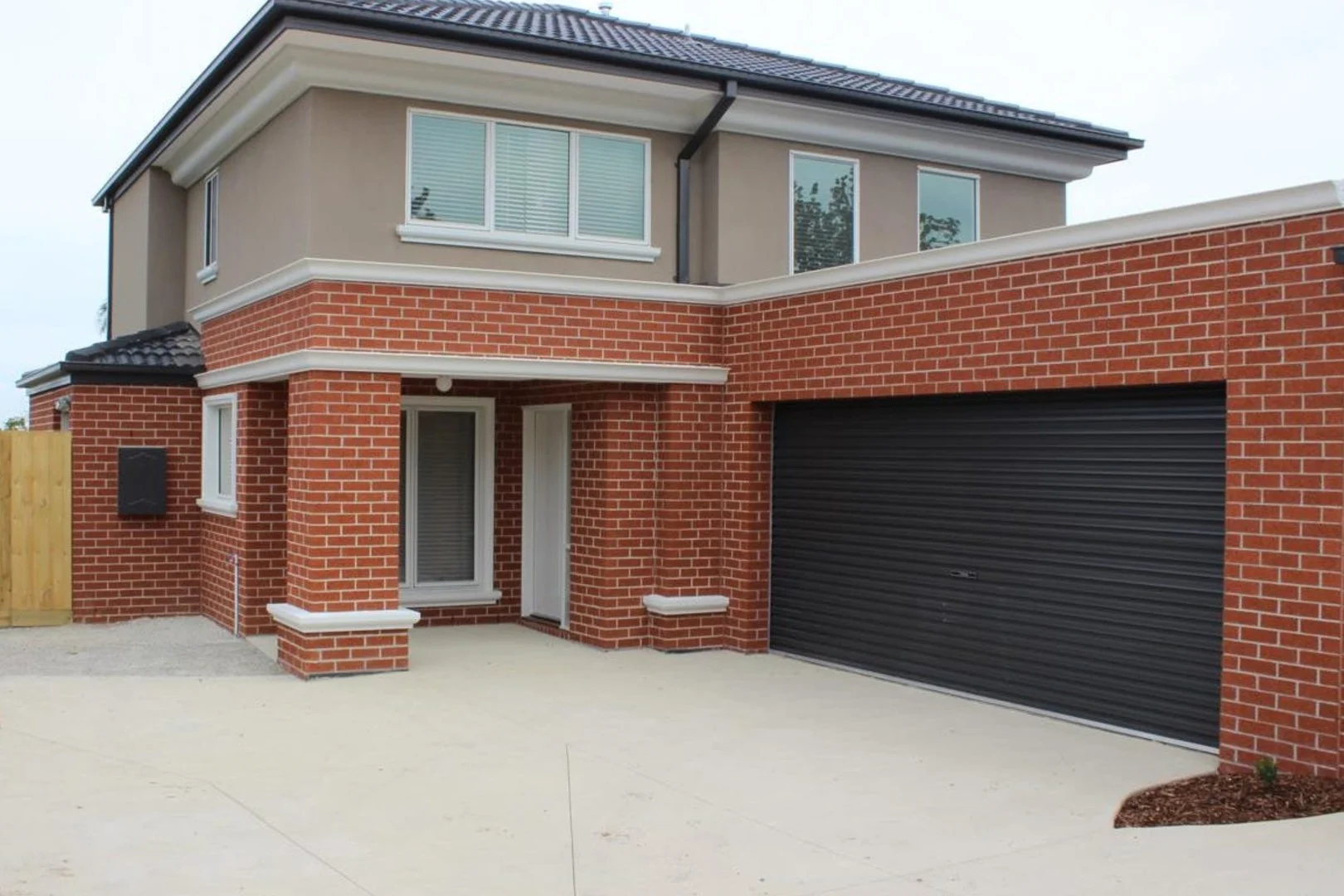 2/5 Mitchell Avenue, Ashwood VIC 3147