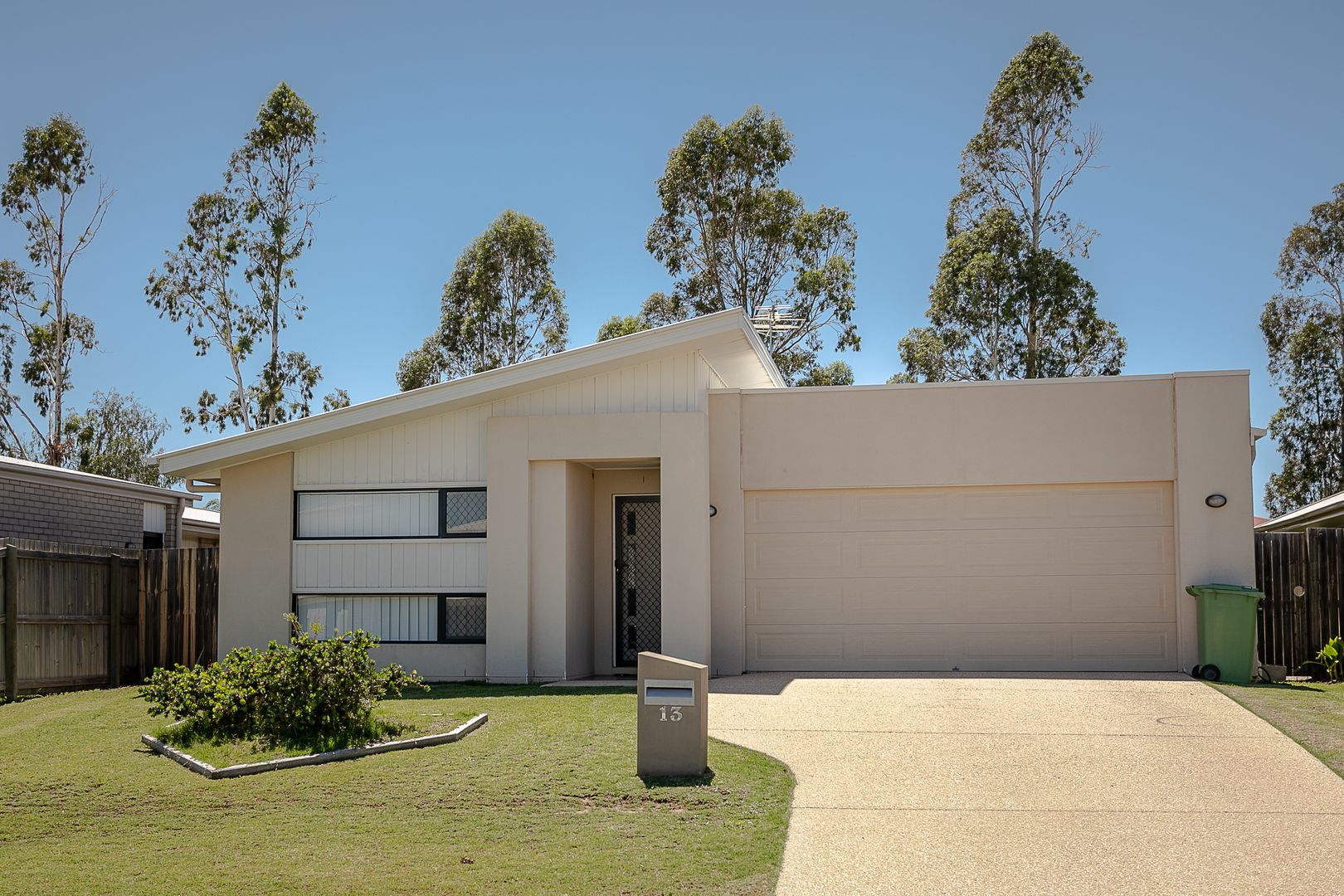 13 Highview Close, Roma QLD 4455, Image 1