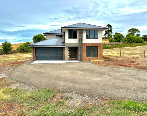 43 Archibald Drive, Shelford VIC 3329