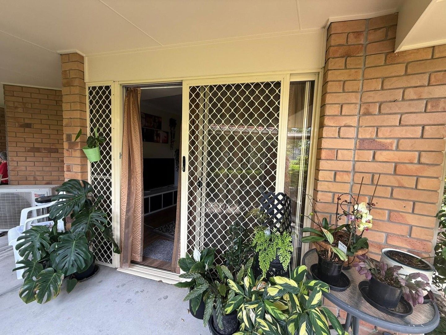 2 bedrooms Apartment / Unit / Flat in 26 & 27/3 Snedden Street BETHANIA QLD, 4205