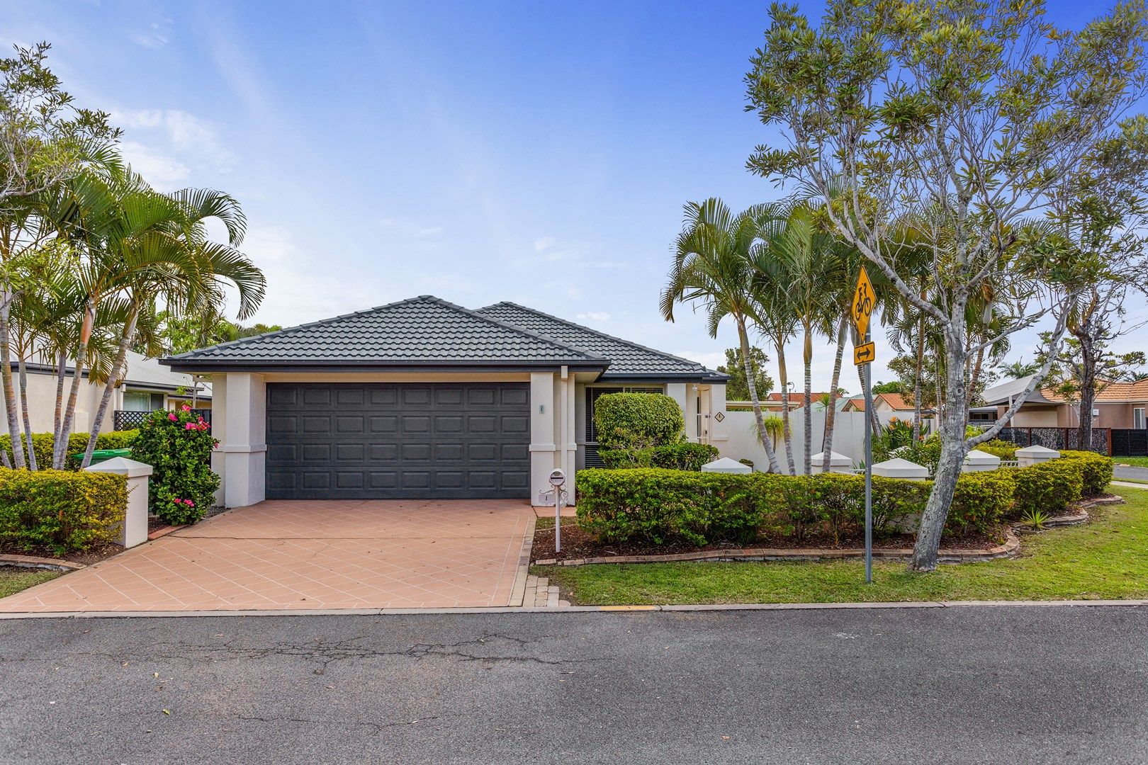 1 Lakes Circuit, Burleigh Waters QLD 4220, Image 0
