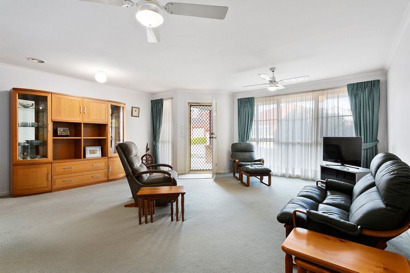 20 Elmtree Terrace, Chadstone VIC 3148, Image 2