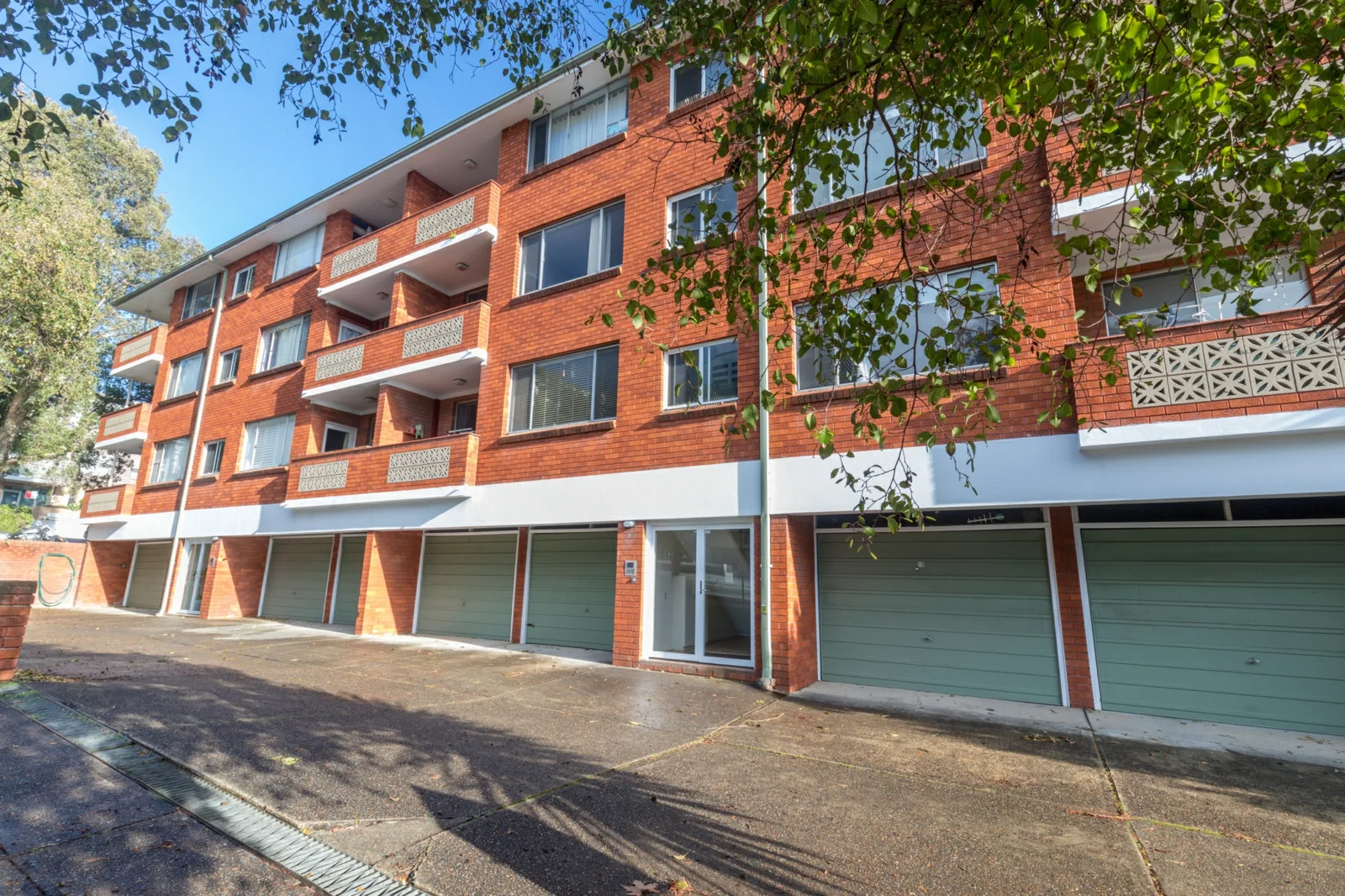 2/15 Curzon Street, Ryde NSW 2112