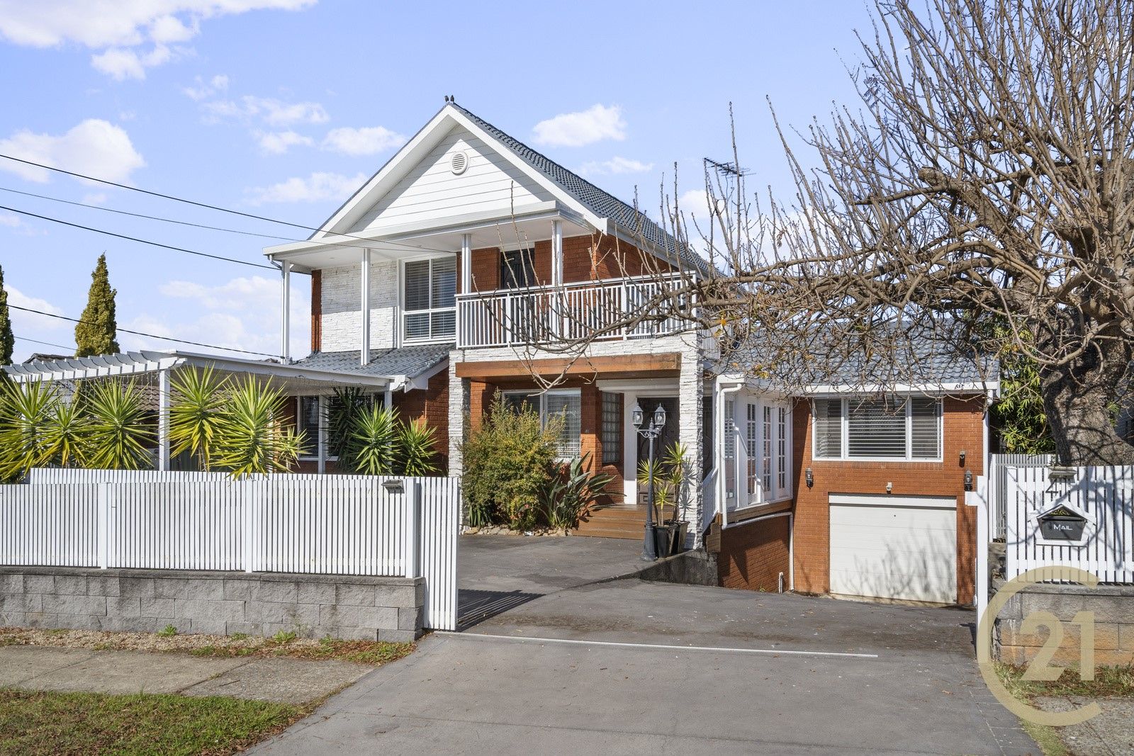 4 bedrooms House in 41 Huntingdale Avenue LANSVALE NSW, 2166