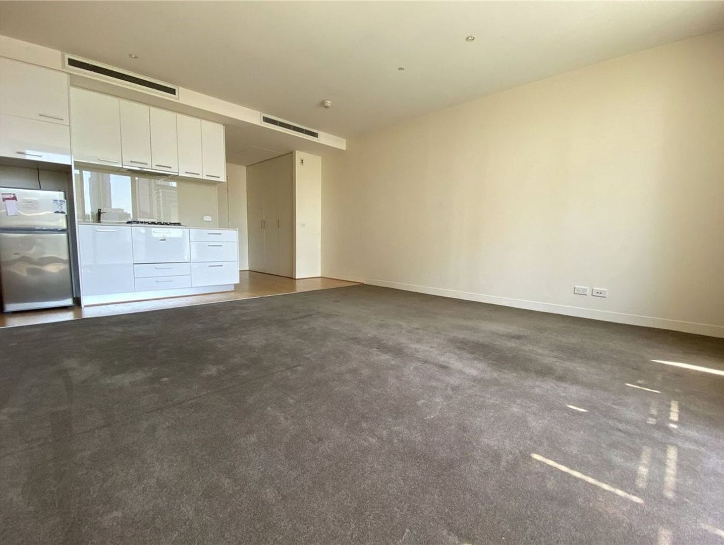 2810/288 Spencer Street, Melbourne VIC 3000, Image 2