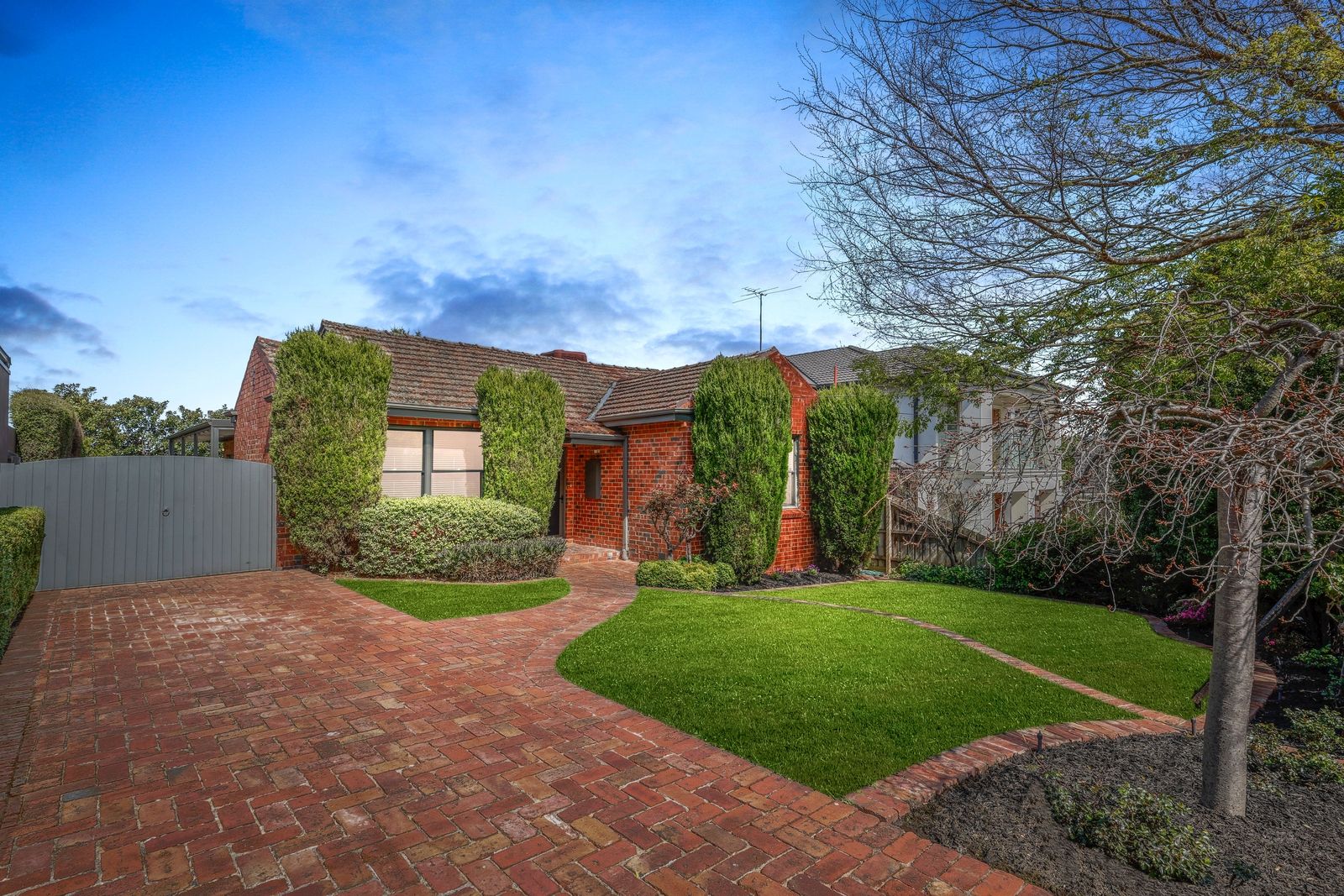 6 Cunningham Street, Box Hill VIC 3128, Image 2