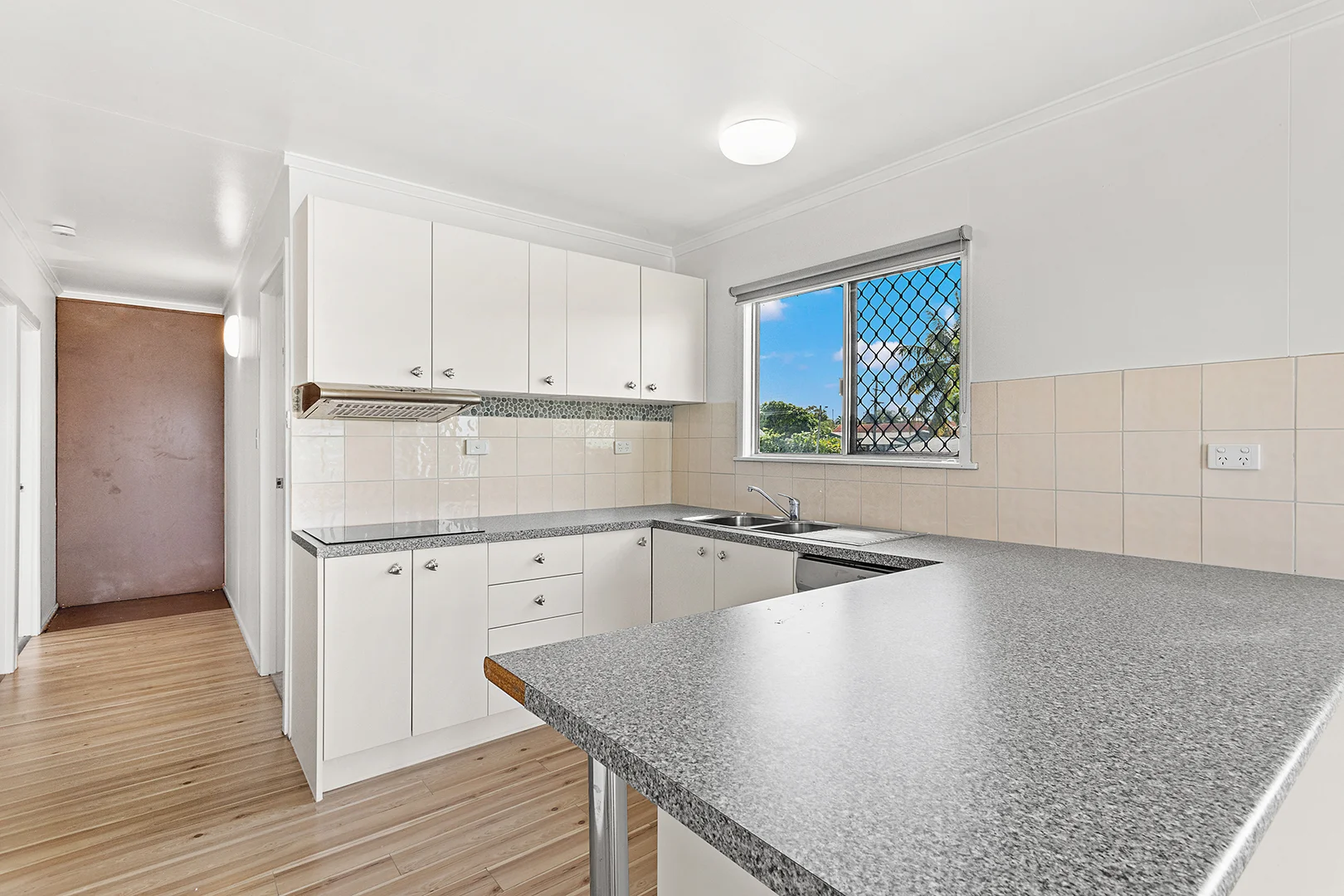 Additional image 5 of 4/40 Coral Esplanade, Cannonvale QLD 4802