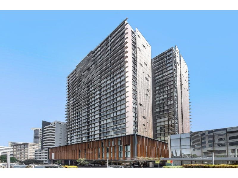 2 bedrooms Apartment / Unit / Flat in 502/10 Atchison Street ST LEONARDS NSW, 2065