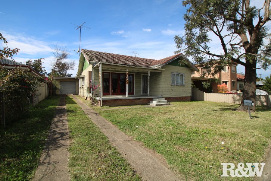 3 bedrooms House in 64 Mamre Road ST MARYS NSW, 2760
