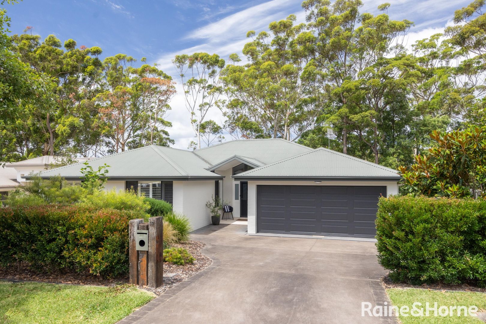 17 Yarrawonga Drive, Mollymook Beach NSW 2539, Image 1