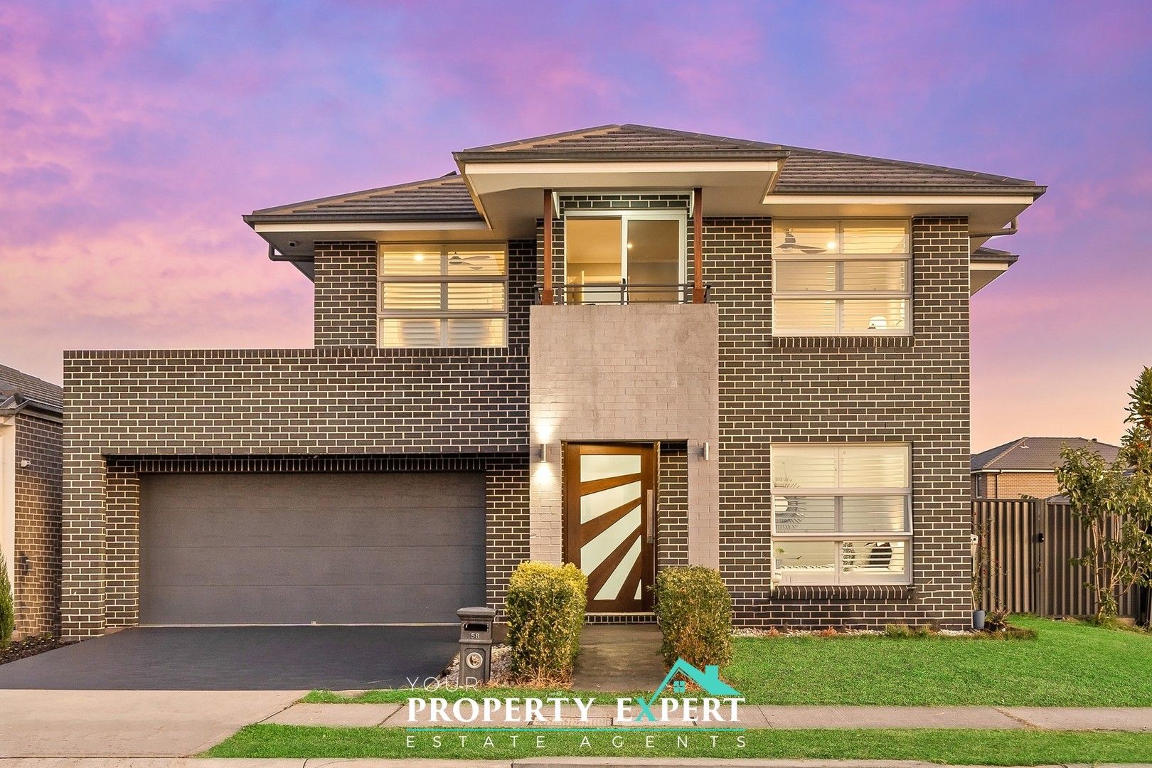 5 bedrooms House in 58 Frontier Avenue MARSDEN PARK NSW, 2765