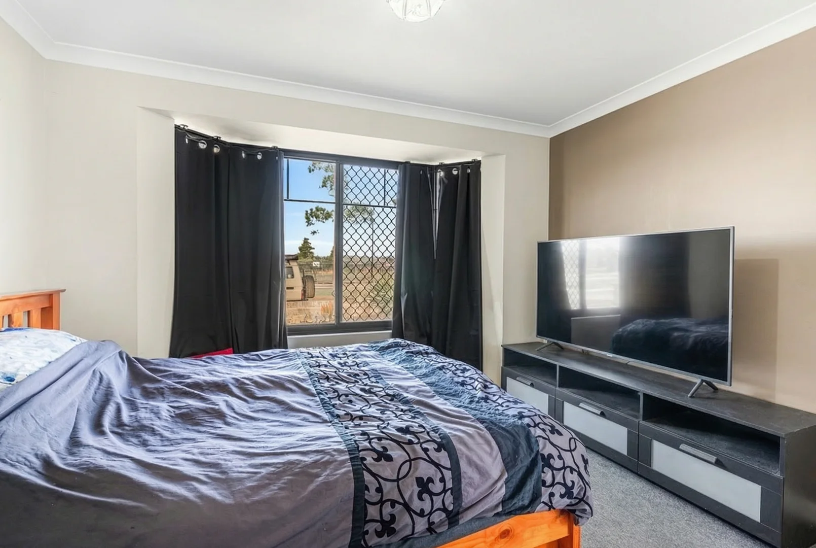 Additional image 16 of 127 Coolamon Boulevard, Ellenbrook WA 6069