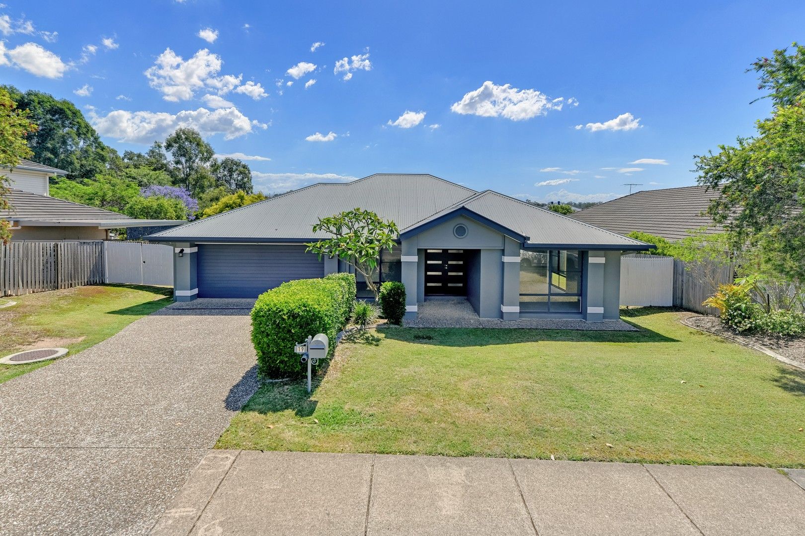 4 bedrooms House in 19 Saint Augustines Drive AUGUSTINE HEIGHTS QLD, 4300