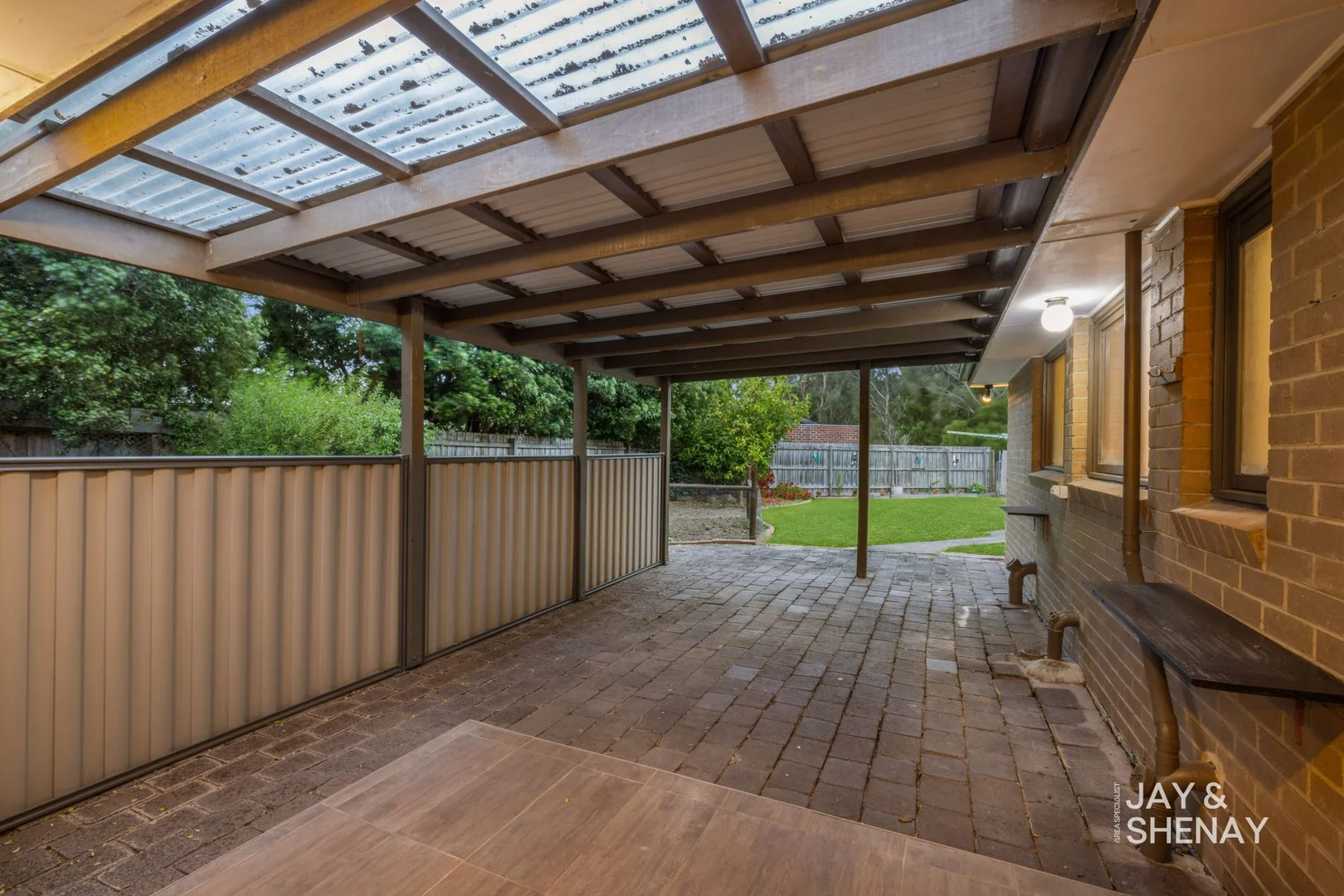 Additional image 13 of 2 Salicina Court, Endeavour Hills VIC 3802
