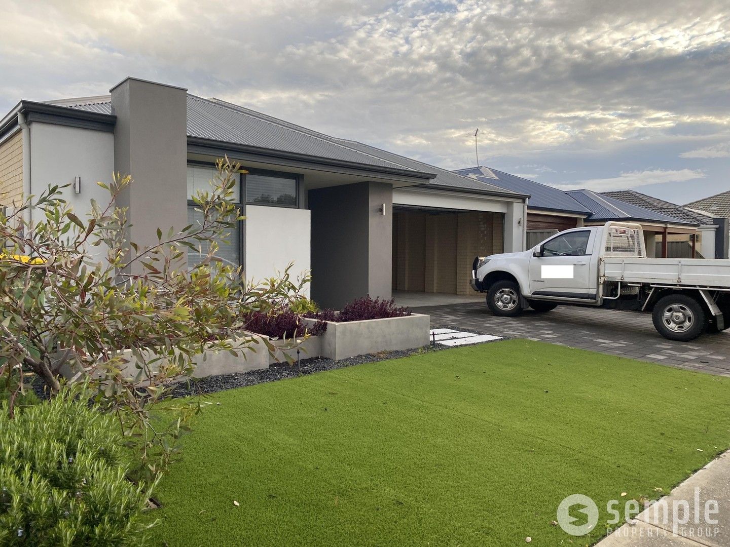 3 bedrooms House in 15 Cascade Road WANDI WA, 6167