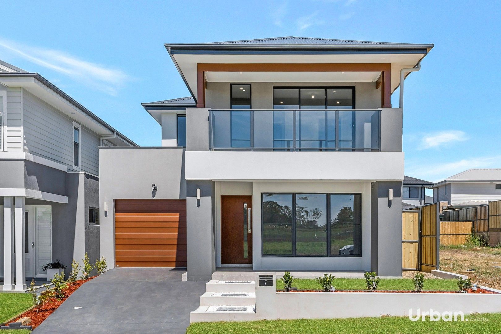 5 bedrooms House in 7 Gelderland Avenue BOX HILL NSW, 2765