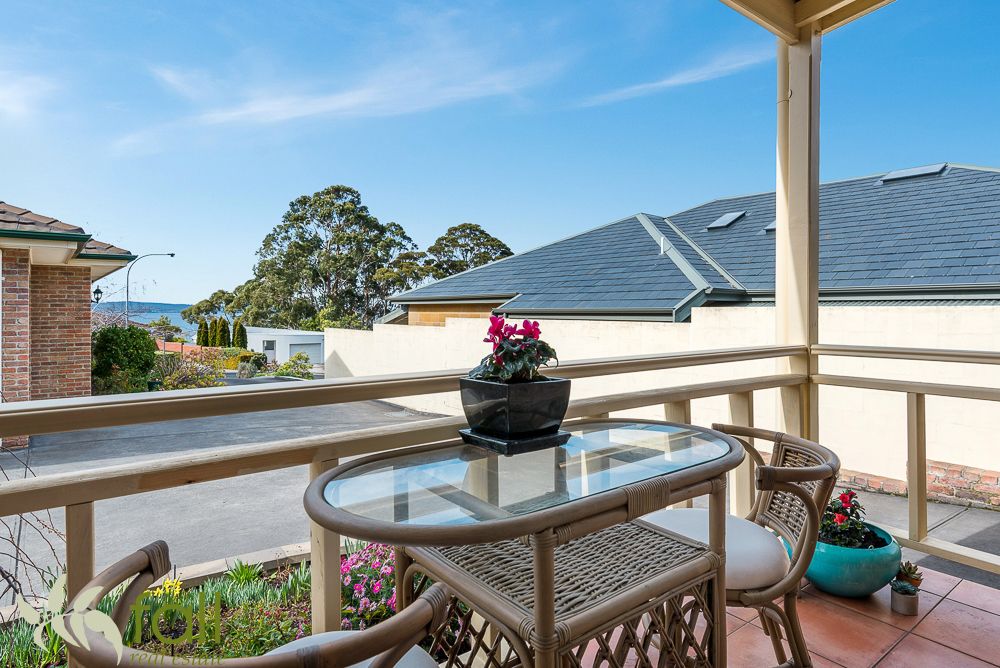 2/27 Flinders Esplanade, Taroona TAS 7053, Image 2