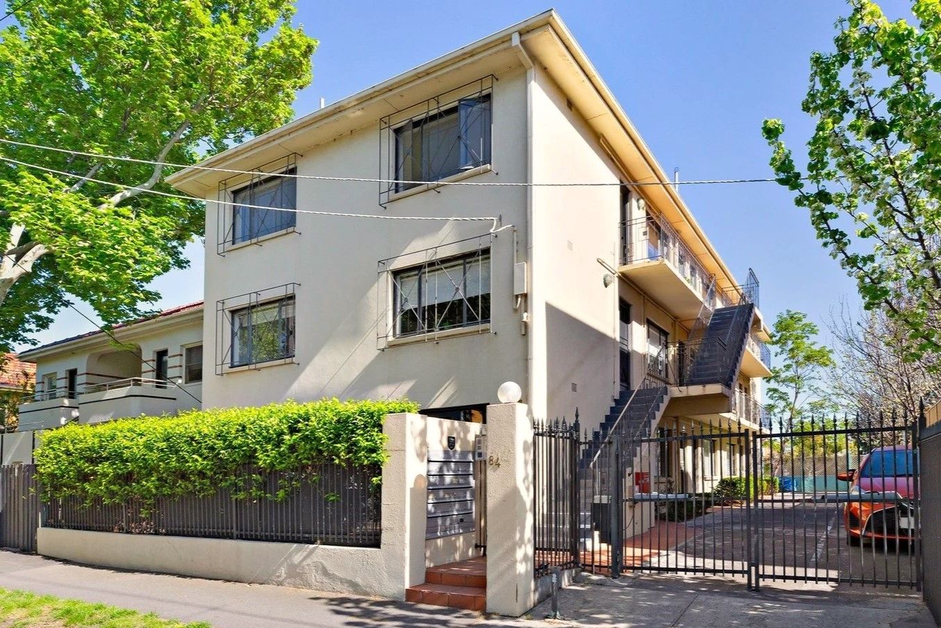1 bedrooms Apartment / Unit / Flat in 6/84 Blessington Street ST KILDA VIC, 3182