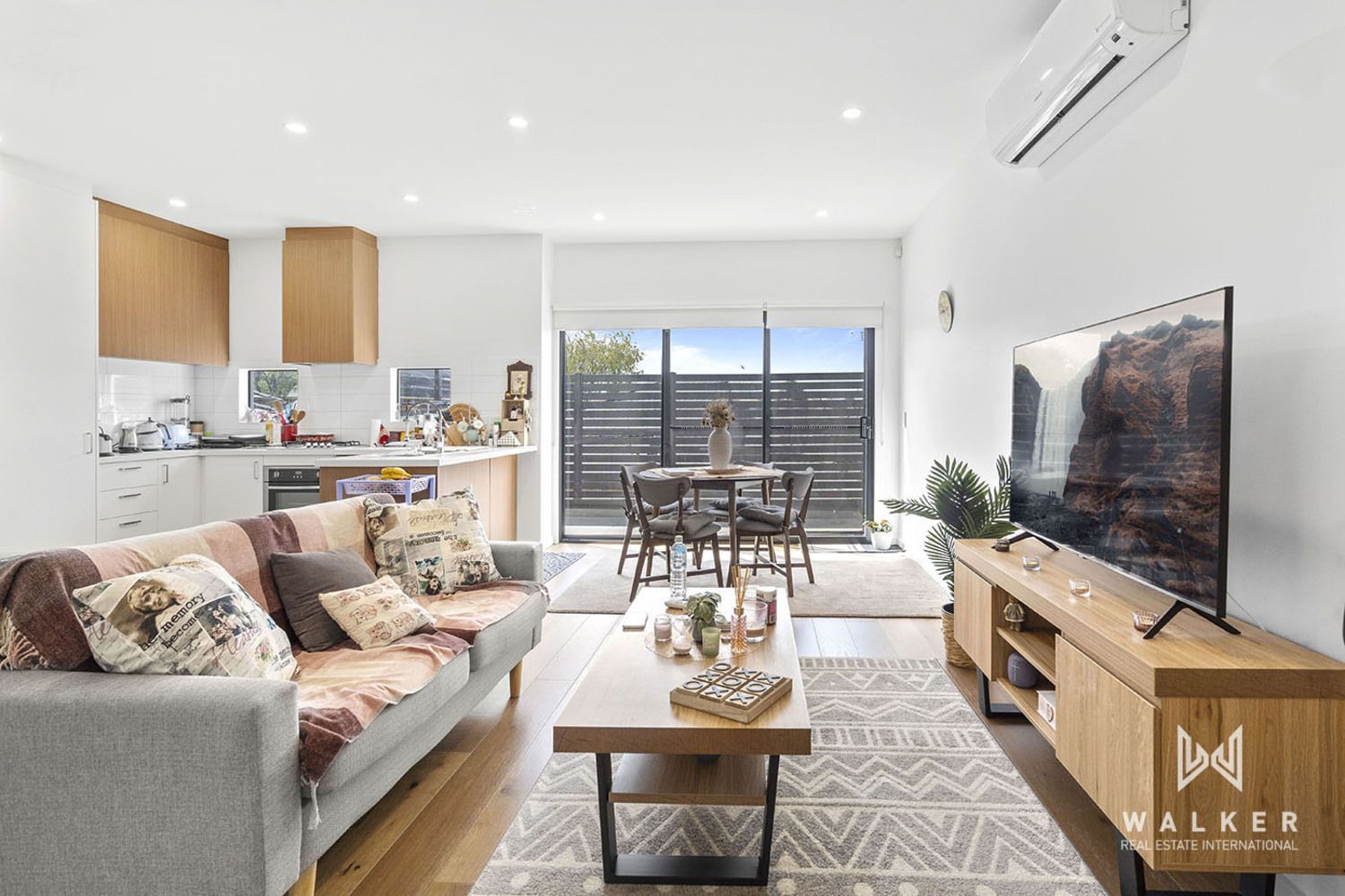 2 bedrooms Townhouse in 2/18 Chaleyer Street RESERVOIR VIC, 3073