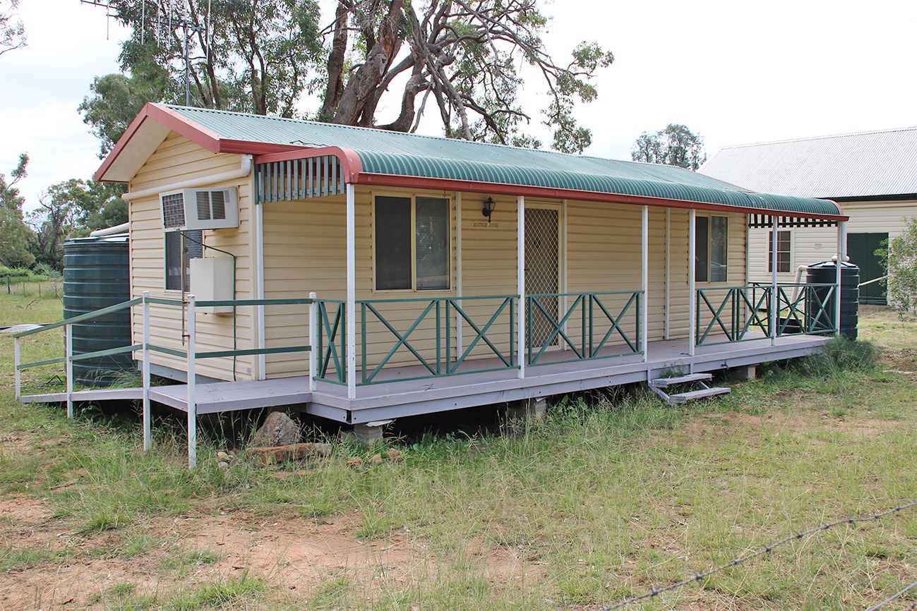 2401 PURLEWAUGH ROAD, Purlewaugh NSW 2357, Image 1