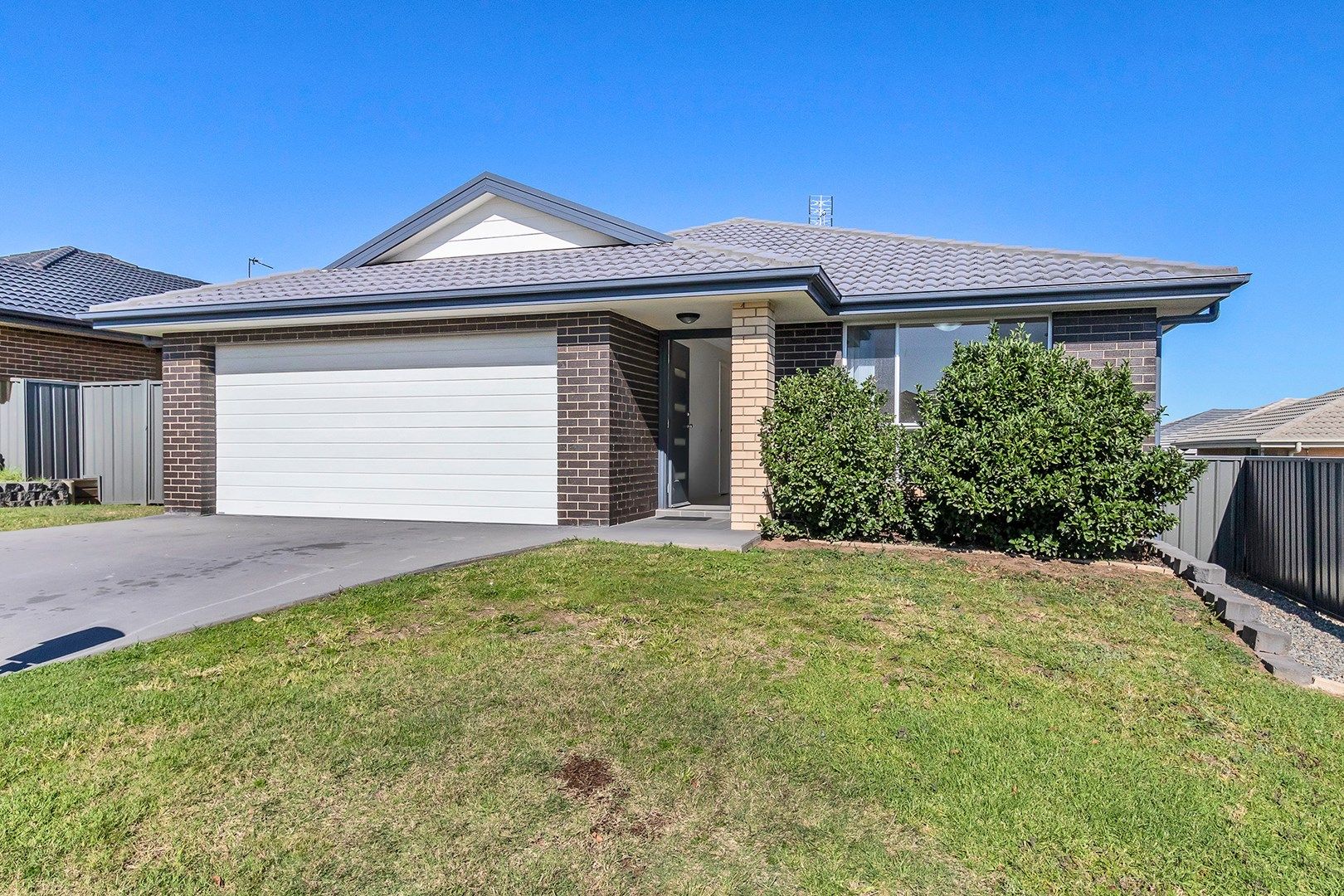 4 bedrooms House in 15 Millbrook Road CLIFTLEIGH NSW, 2321