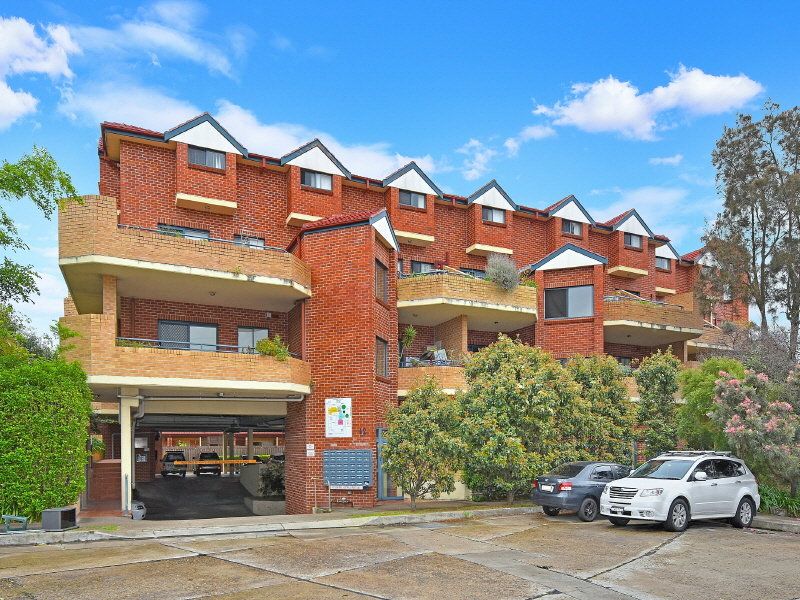 1 bedrooms Apartment / Unit / Flat in 16/42 Swan Avenue STRATHFIELD NSW, 2135