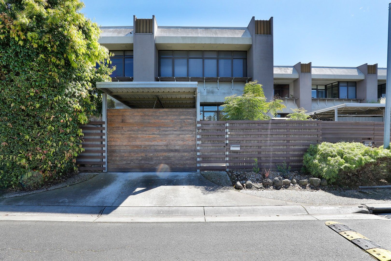 4 bedrooms House in 112/200 Stephen Street YARRAVILLE VIC, 3013